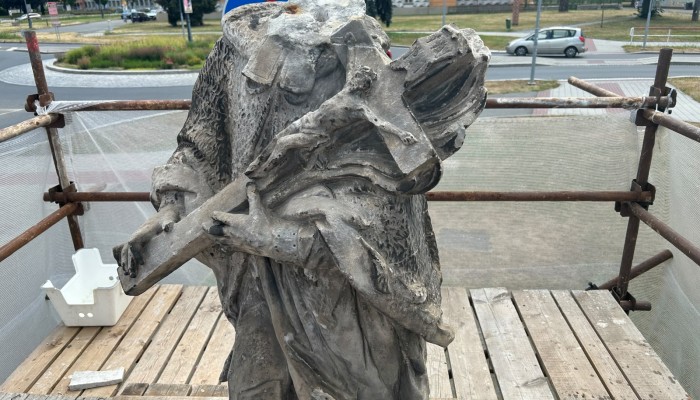 Restaurování sochy sv. Jana Nepomuckého