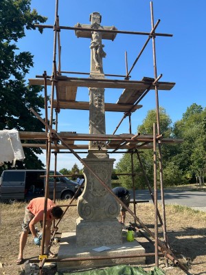 třetí dekáda srpna 2026