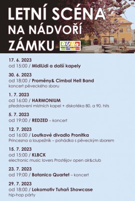 Letní scéna na nádvoří zámku - Botanico Quartet