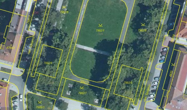 Workout hřiště Náměstí Spojenců