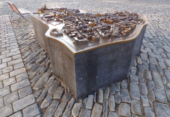 Bronzový model Olomouce