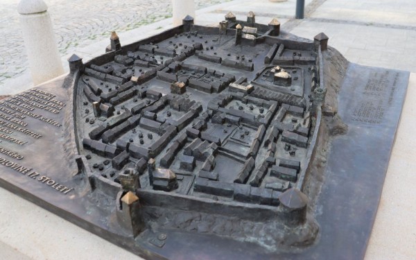 Bronzový model Uherského Brodu