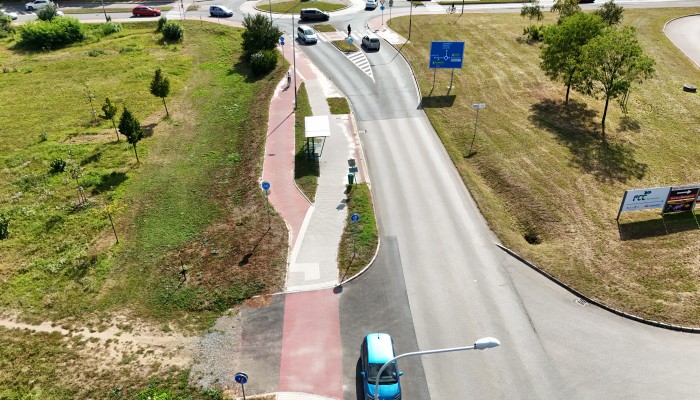 Cyklistická stezka v ulici Průmyslová