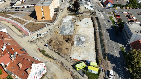 Parkovací dům - první dekáda srpna 2025