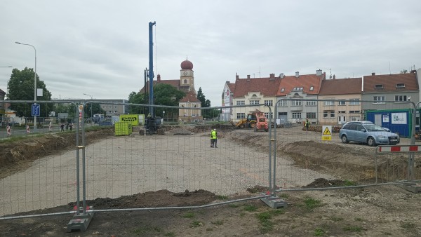 Parkovací dům - třetí dekáda května 2025