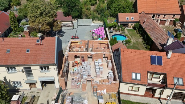 druhá dekáda srpna 2026