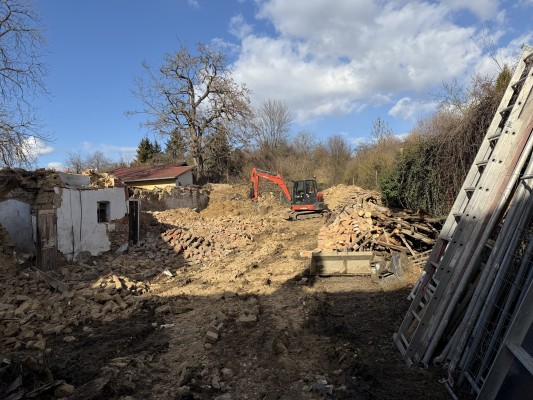třetí dekáda února 2026 - zahájení demolice