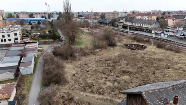Fotka lokality Místního nádraží z dronu