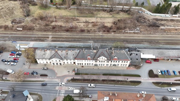 Fotka lokality Místního nádraží z dronu