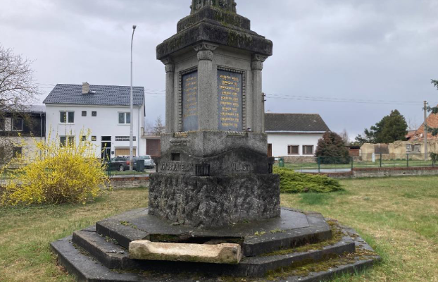 Revitalizace a obnova pomníku padlým obětem 1. sv. války ve Vrahovicích
