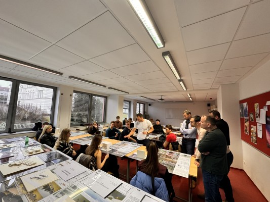 Závěrečné konzultace na FAST v Brně