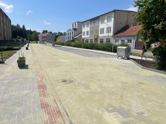 dokončení parkoviště