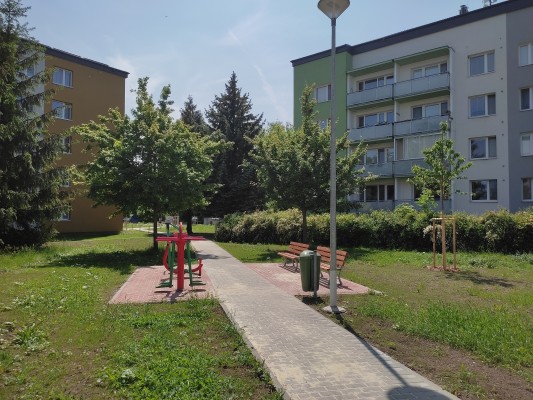 květen 2023