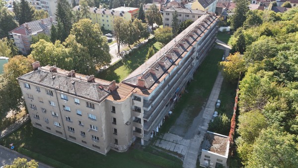 říjen 2026
