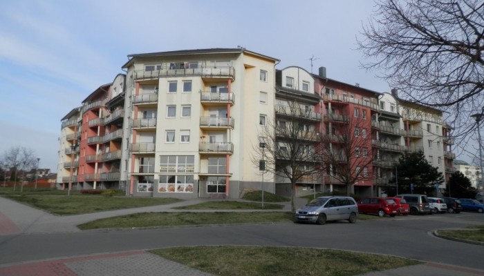 Rekonstrukce bytového domu Švýcarská 2-4 a J. V. Myslbeka 17, 19, 21 (EÚO)