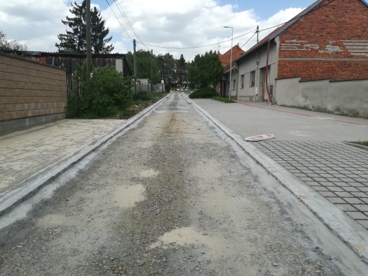 květen 2022