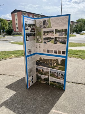Výstavní panel v blízkosti lokality sportovní zóny