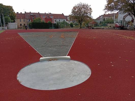 první dekáda října 2026