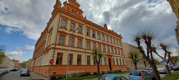 ZŠ a MŠ Kollárova - oprava fasády ZŠ