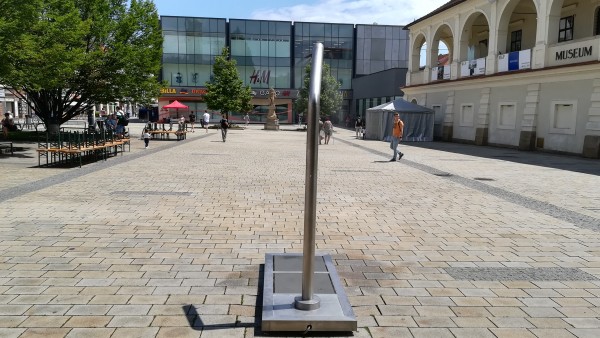 Mlžítko před muzeem