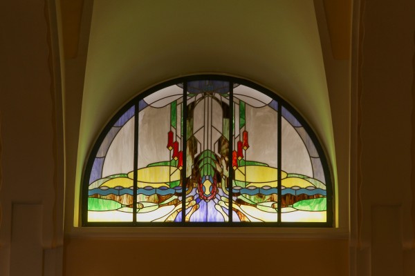 Detail vitráže v lunetách