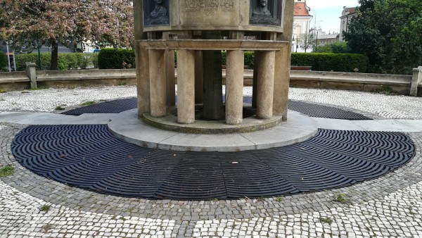 duben 2024 - opravené rošty