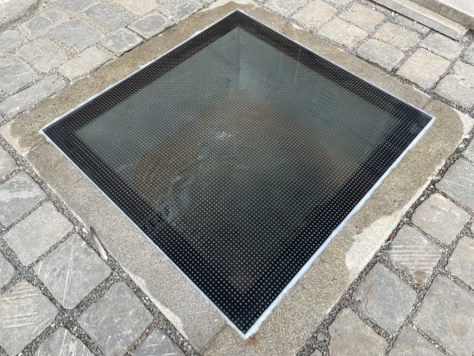 instalace pošlapového skla