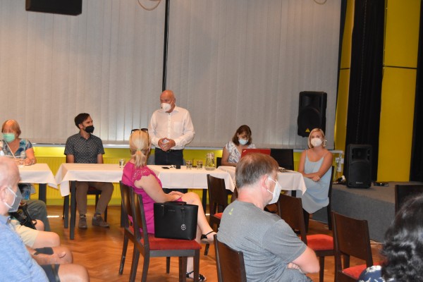 Foto z veřejného projednání - červenec 2021