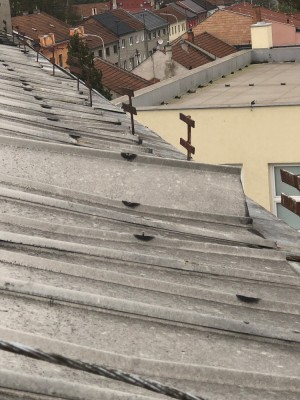 střecha před rekonstrukcí
