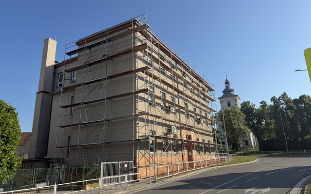 Rekonstrukce střechy ZŠ Majakovského