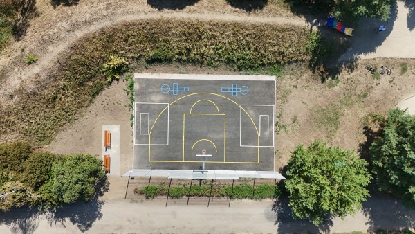 třetí dekáda srpna 2026